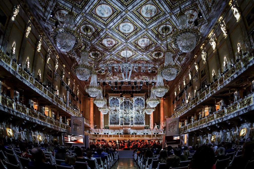 Der wichtigste Preis für klassische Musik in Deutschland wurde im Konzerthaus am Berliner Gendarmenmarkt endlich wieder mit Publikum gefeiert. Foto: Monique Wüstenhagen
